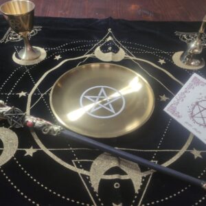 Altare Completo della Strega – Set Esoterico in Offerta