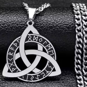 Collana Triquetra con Rune Vichinghe